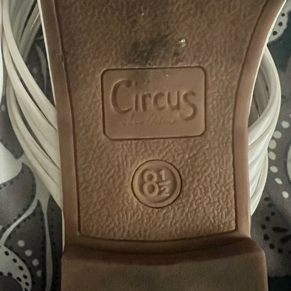 Circus by Sam Edelman White Flip Flips - Picture 3 of 4